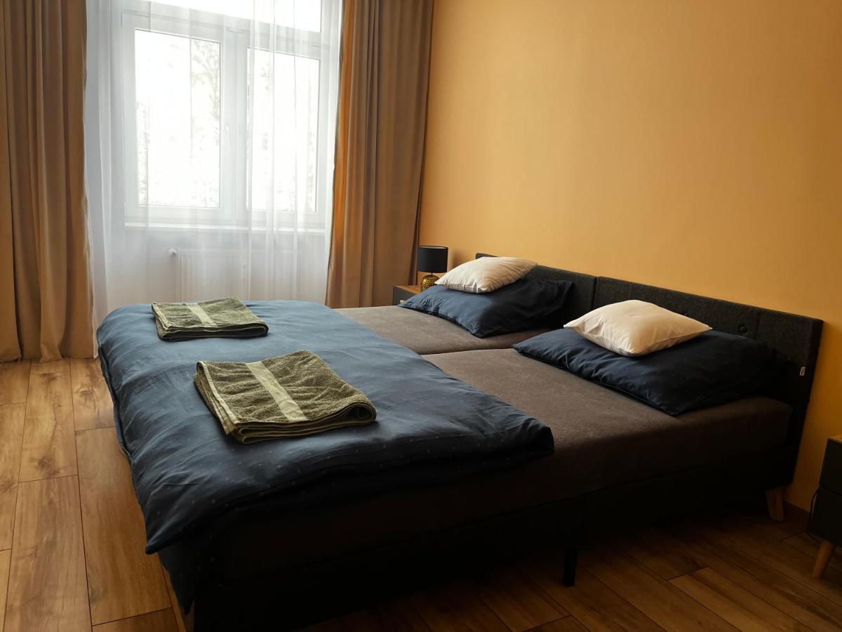 Komfortowy Apartament W Centrum Apartment Явожно Екстериор снимка